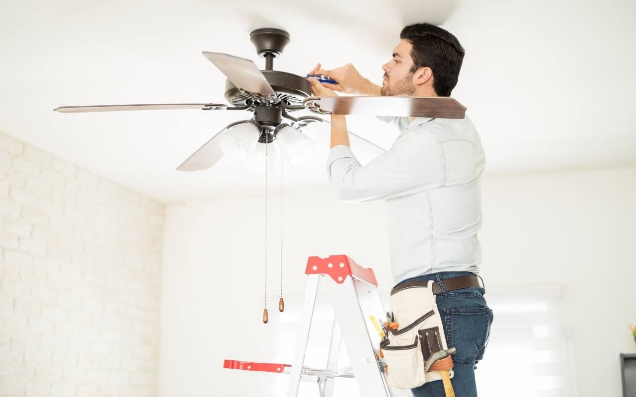 Ceiling fans should go clockwise in the fall